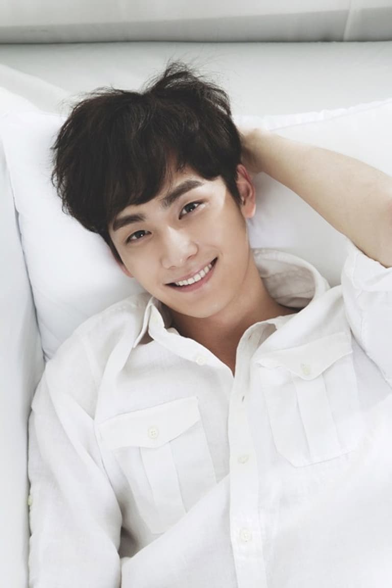 Actor Jo Yoon-woo