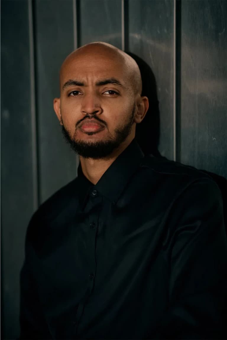 Actor Jonas Tesifa