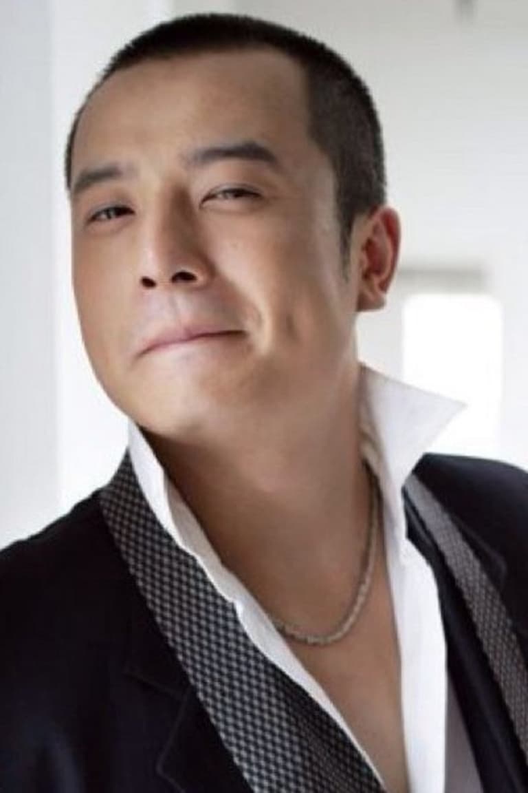 Actor Yang Mo