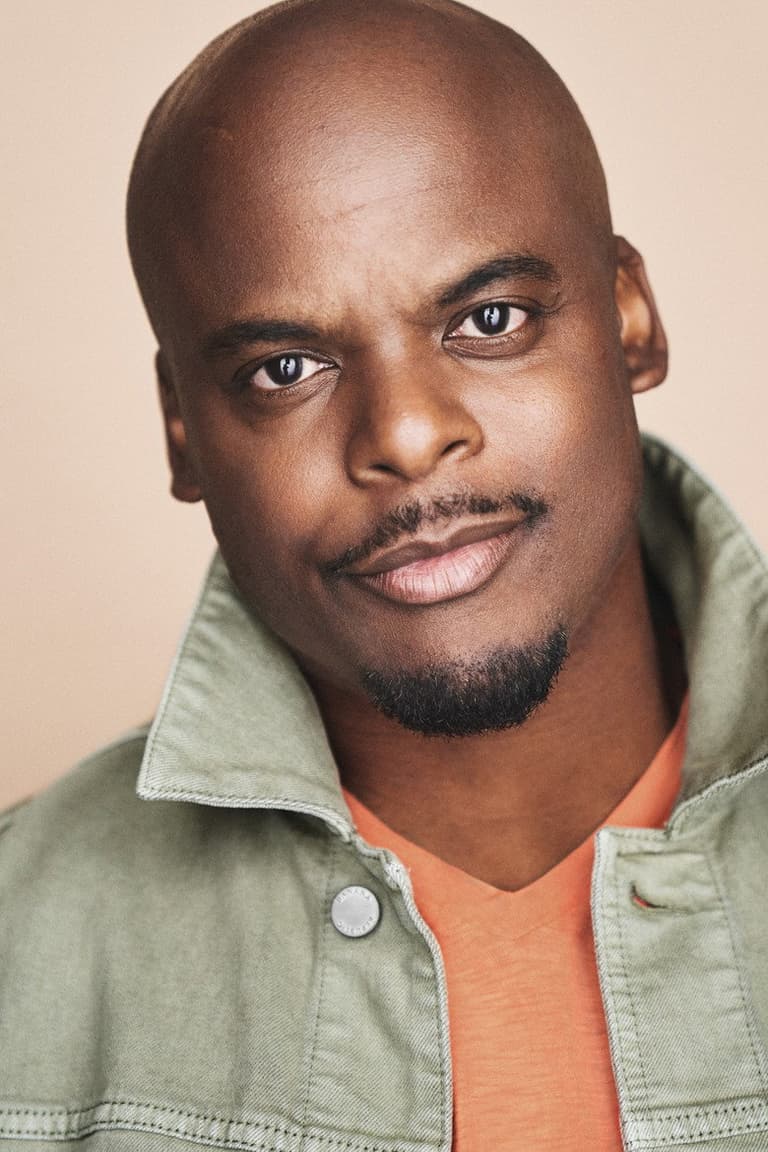 Actor Dexter Bell