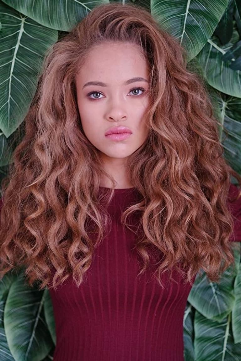 Actor Shelby Simmons