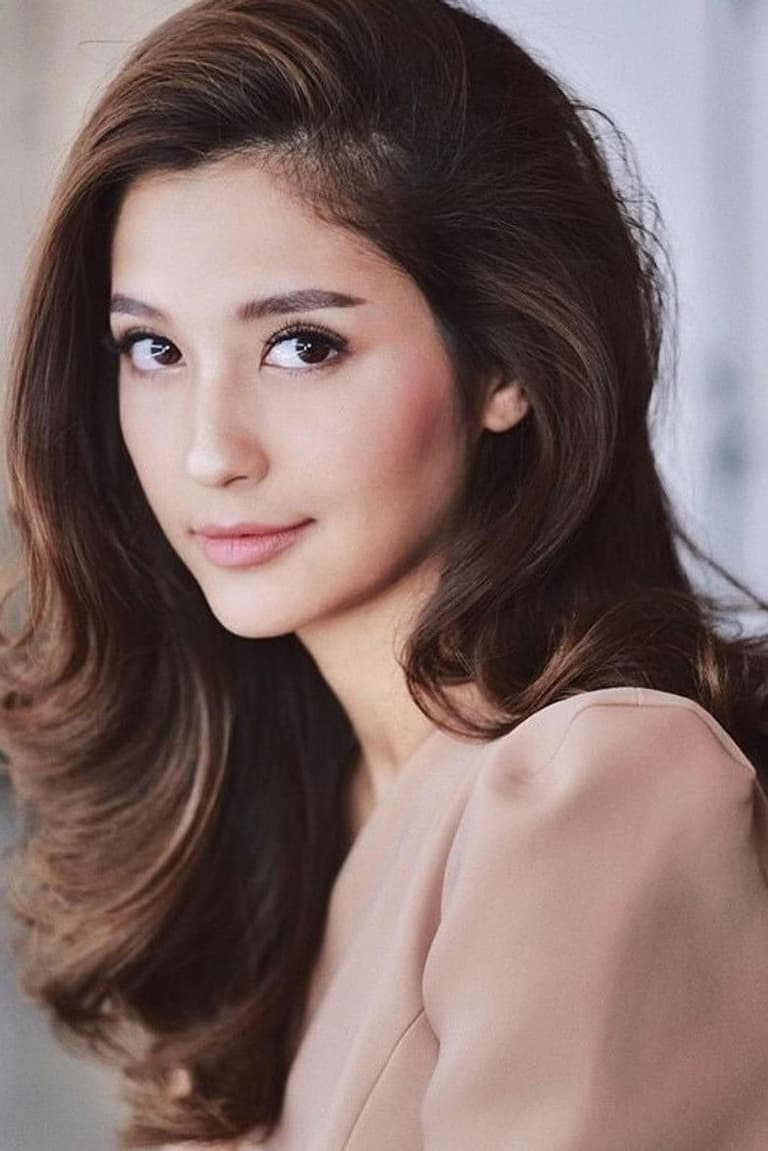 Actor Marie Broenner