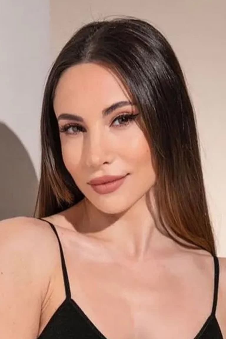 Actor Magui Bravi