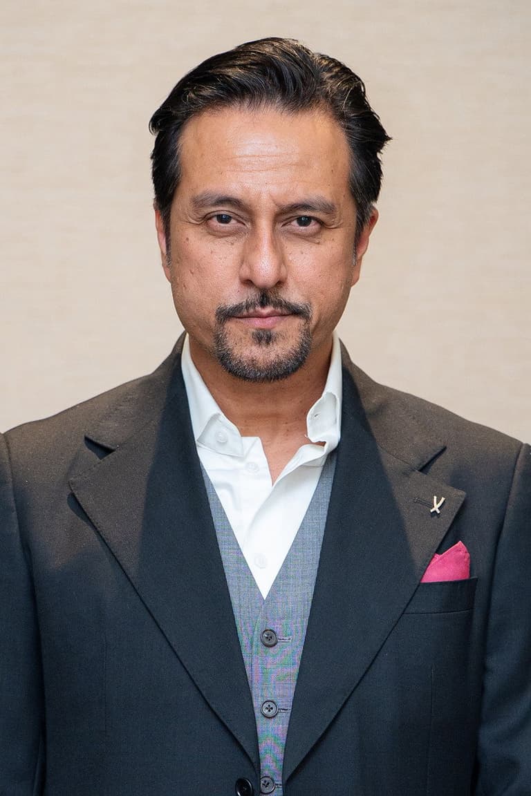Actor Bront Palarae
