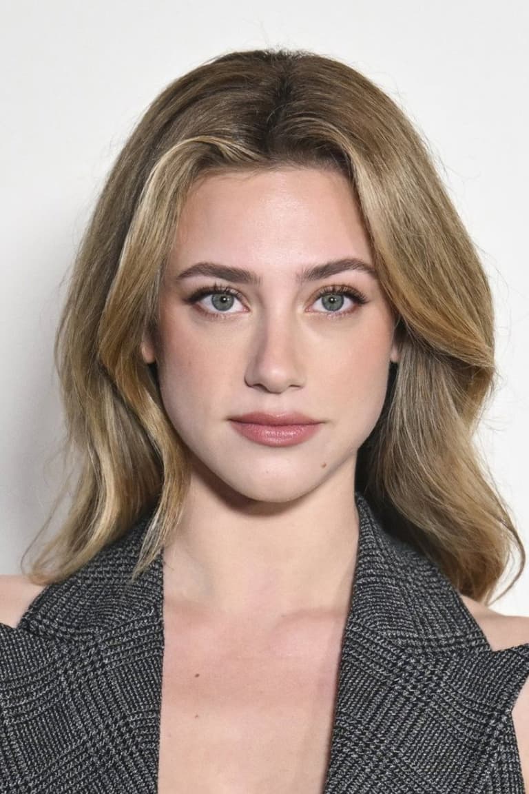 Actor Lili Reinhart