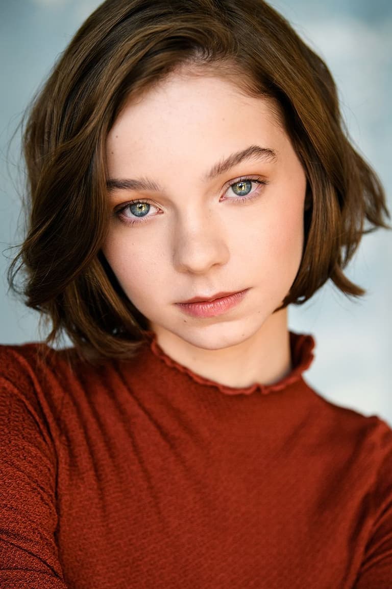 Actor Emma Myers