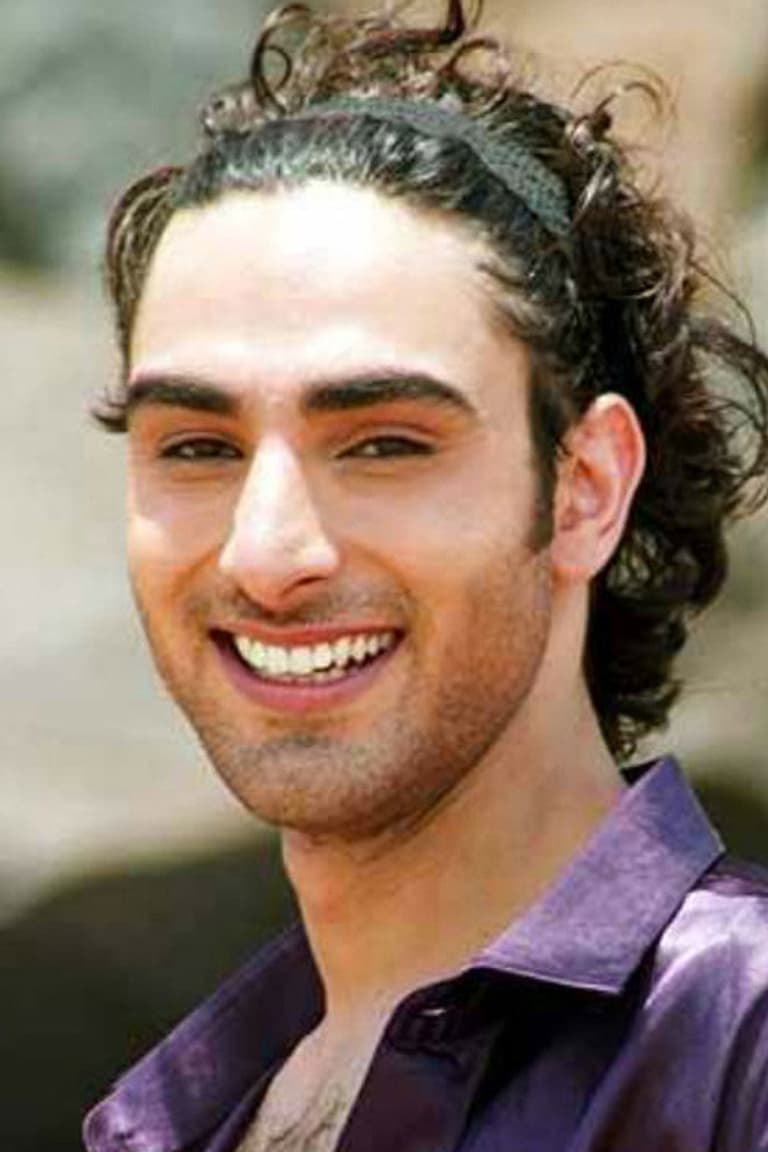 Actor Praneet Bhatt