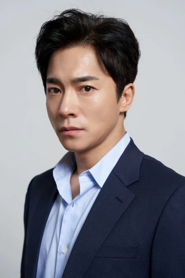 Actor Kim Young-min