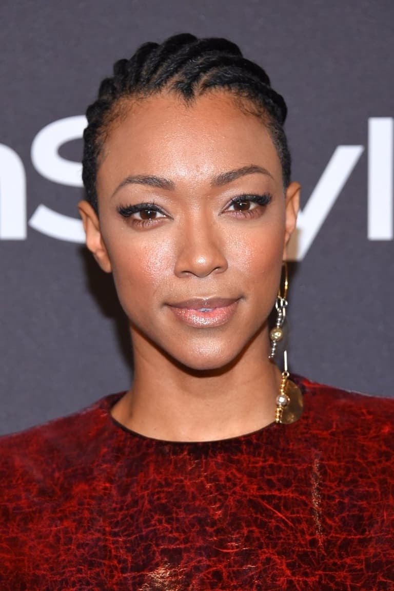 Actor Sonequa Martin-Green