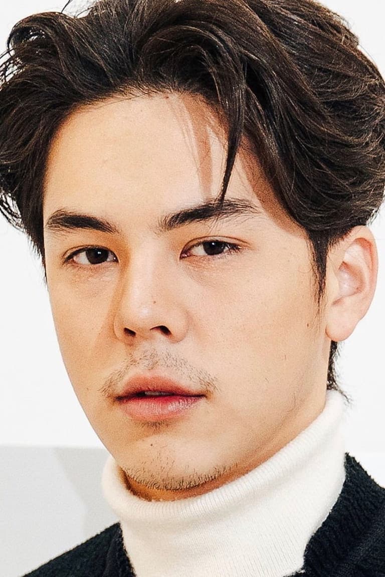 Actor พชร จิราธิวัฒน์