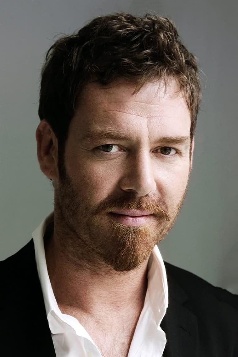 Actor Marton Csokas