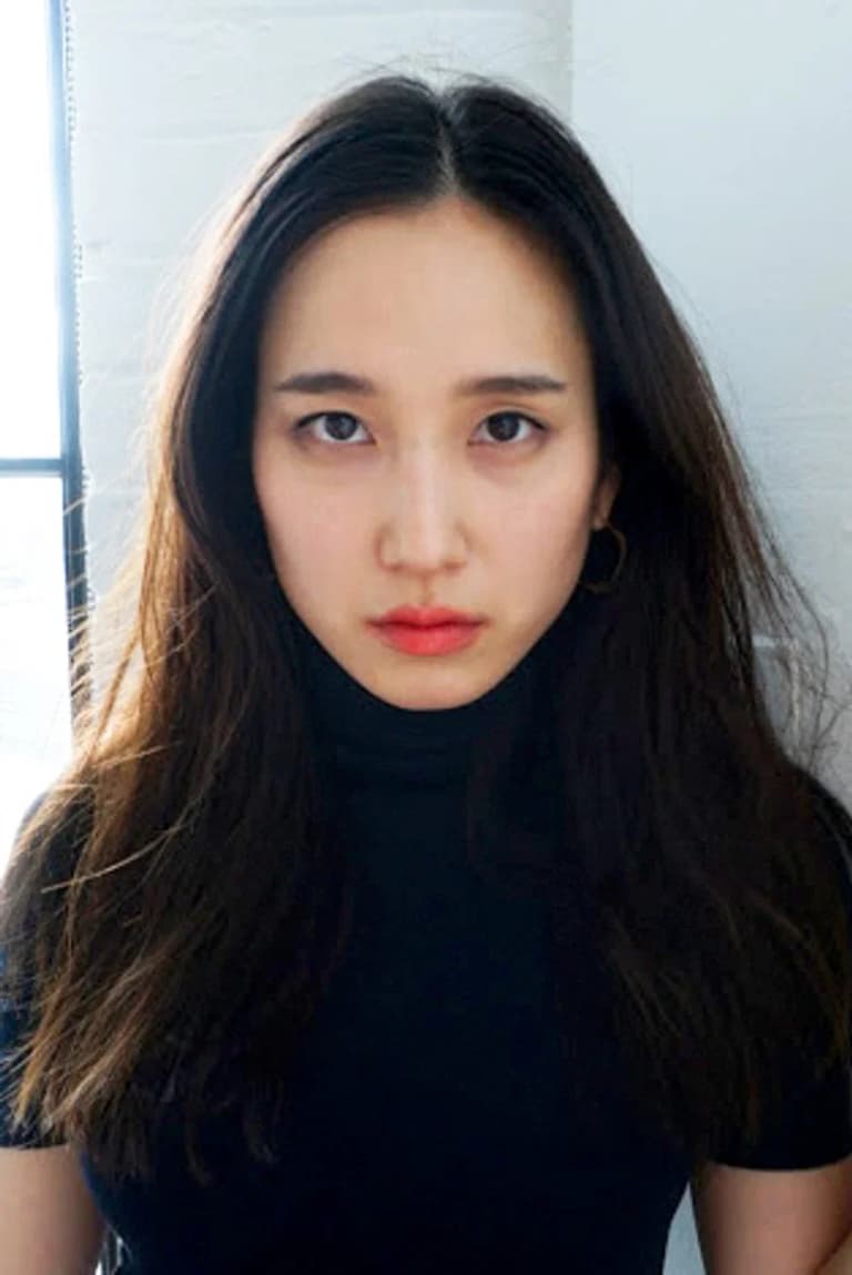 Actor Alyssa Kim