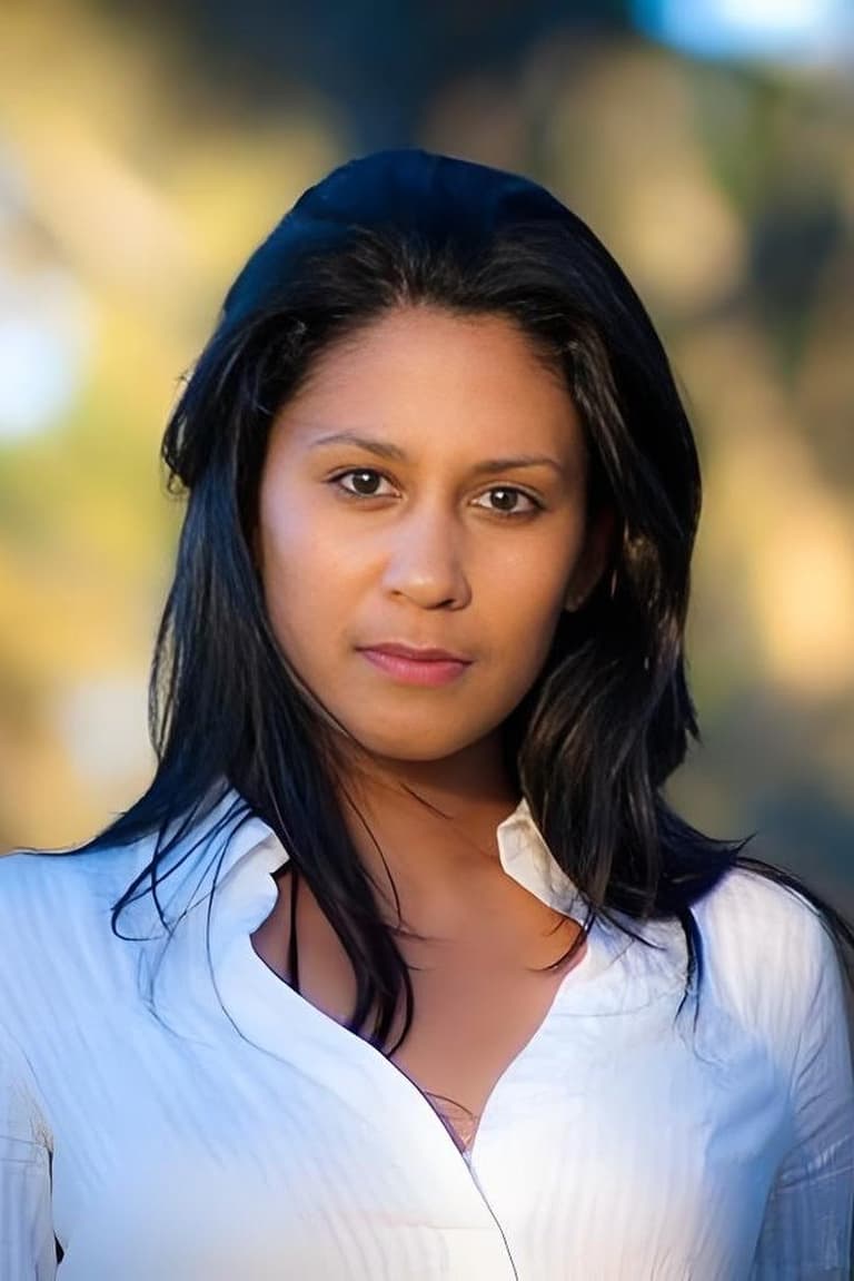 Actor Simone Biscombe