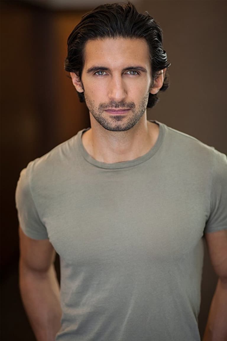 Actor Alessandro Miro