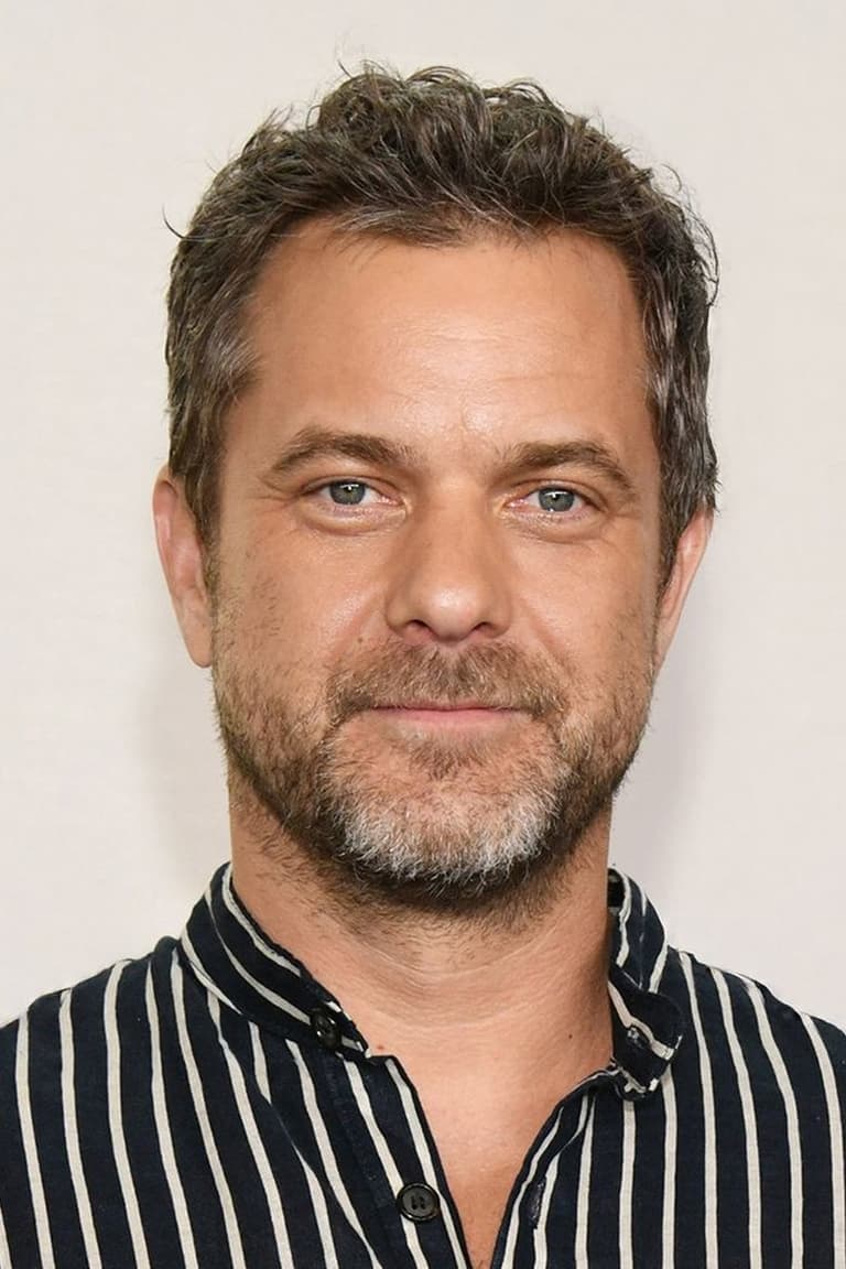 Actor Joshua Jackson