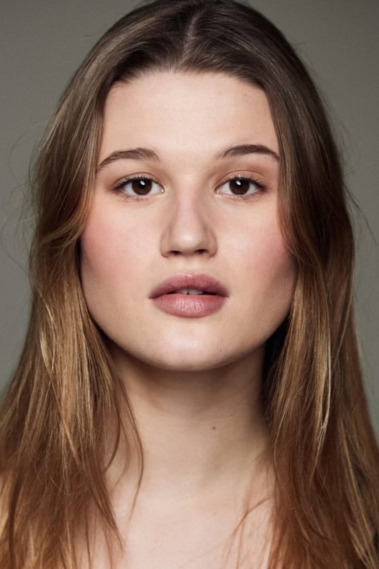 Actor Nola Kemper