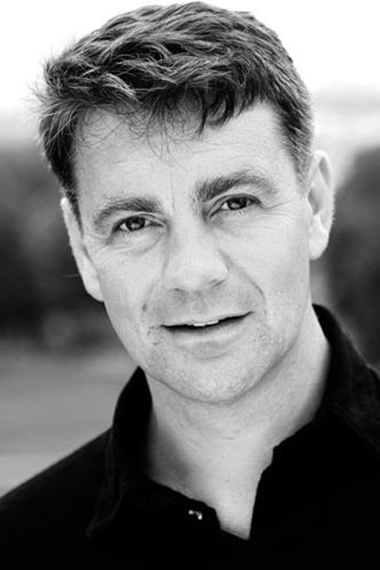 Actor Alexander Hanson